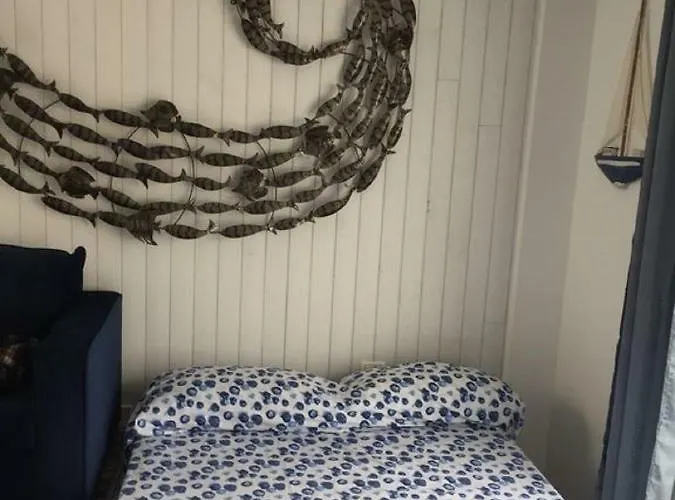 公寓 Village Island Heights 阿德耶